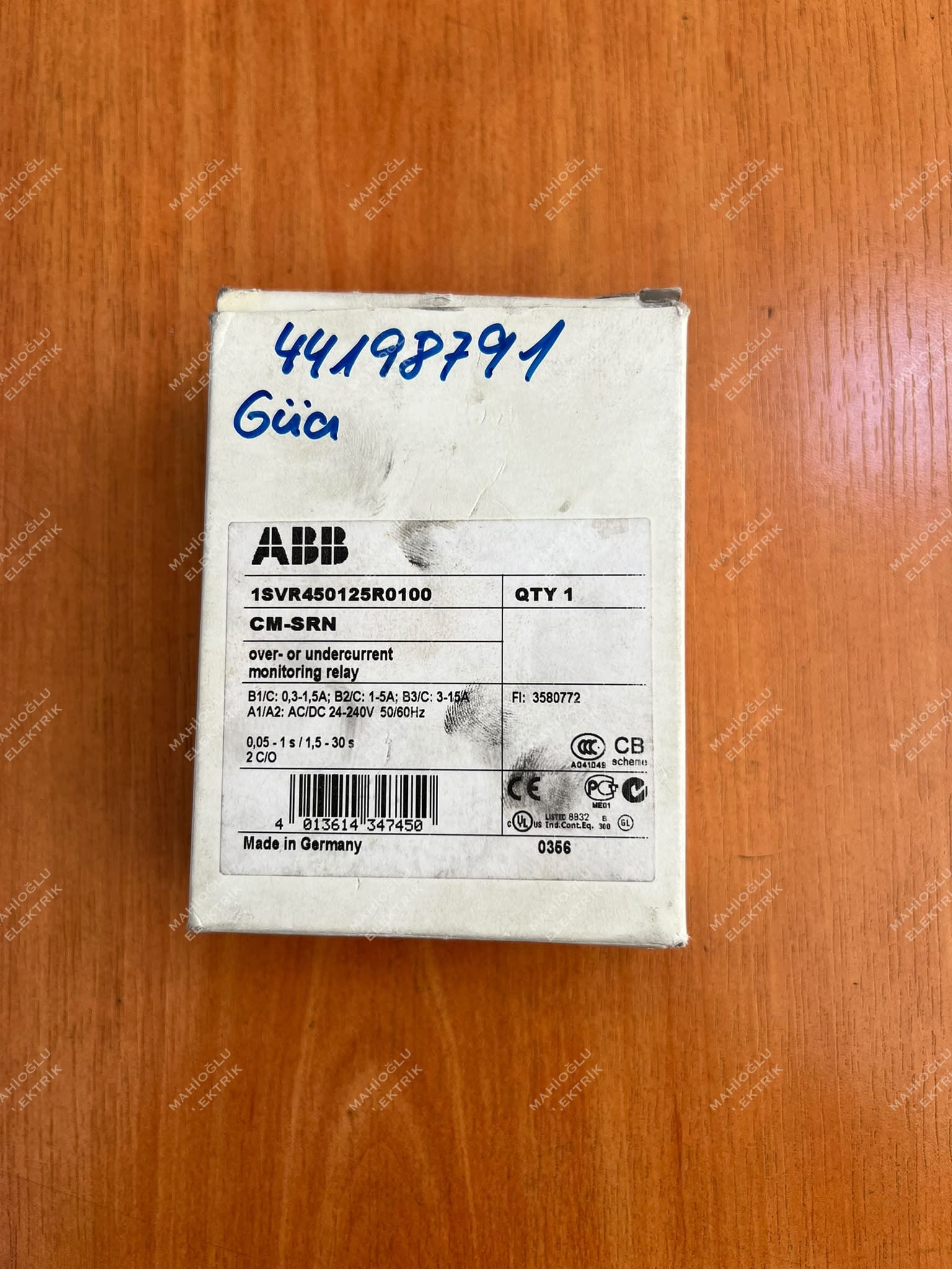 ABB CM-SRN Over or Undercurrent Monitoring Relay 1SVR450125R0100