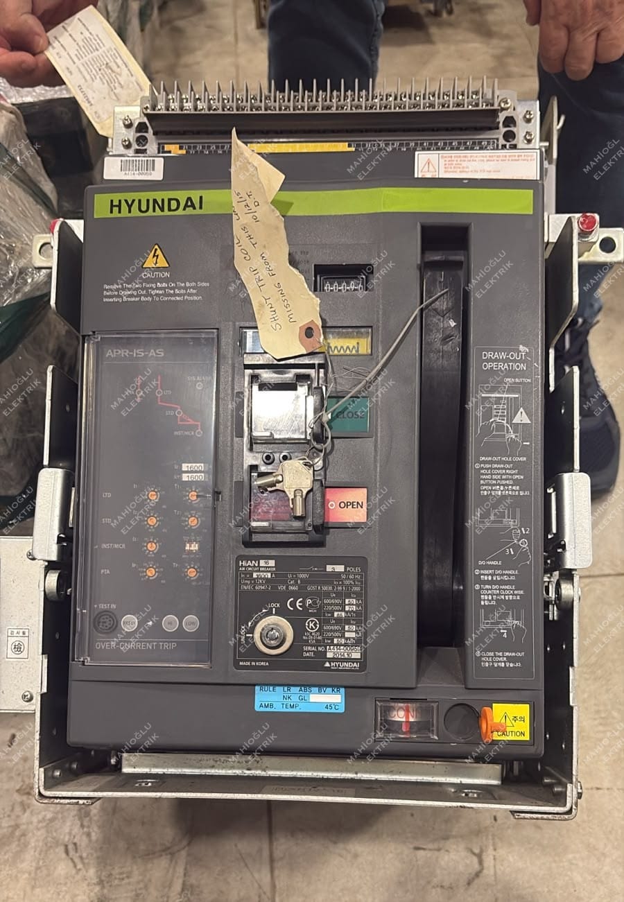 HYUNDAI HiAN16 1600 Amper 3 Pole Air Circuit Breaker 2014 Model