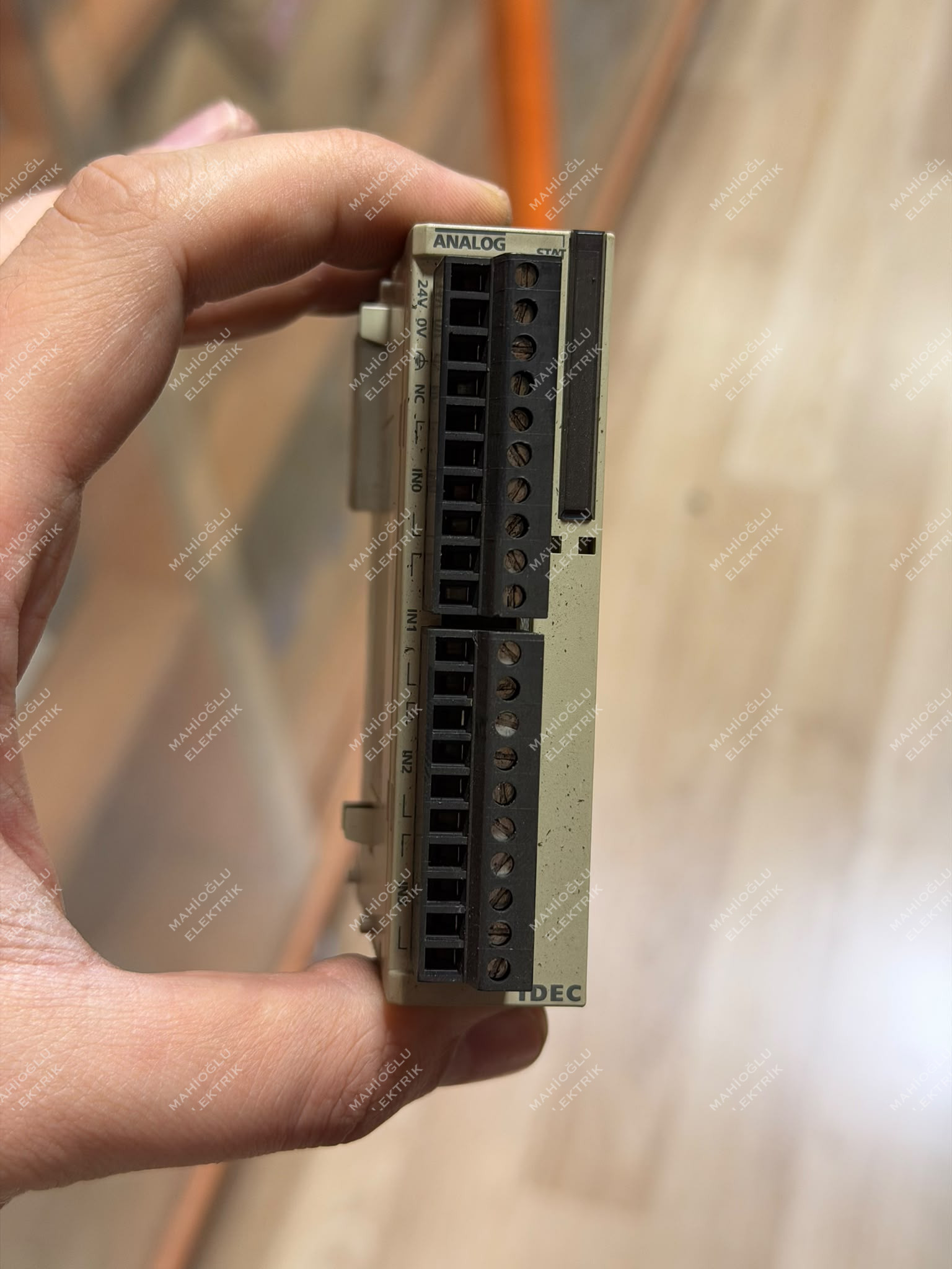 IDEC FC4A-J4CN1 Analog Input Expansion Module