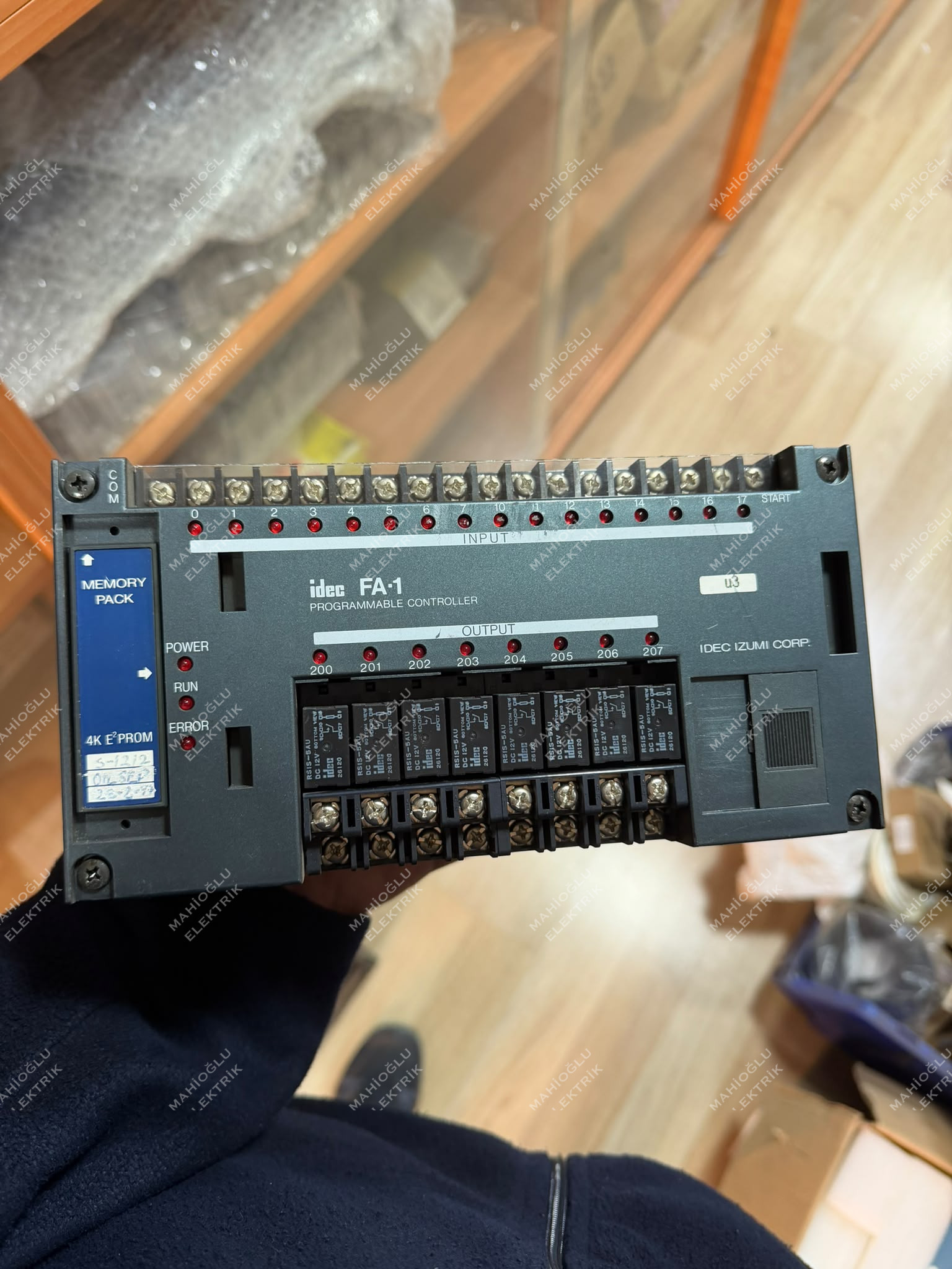 IDEC PFA-1C24R Programmable Controller FA-1