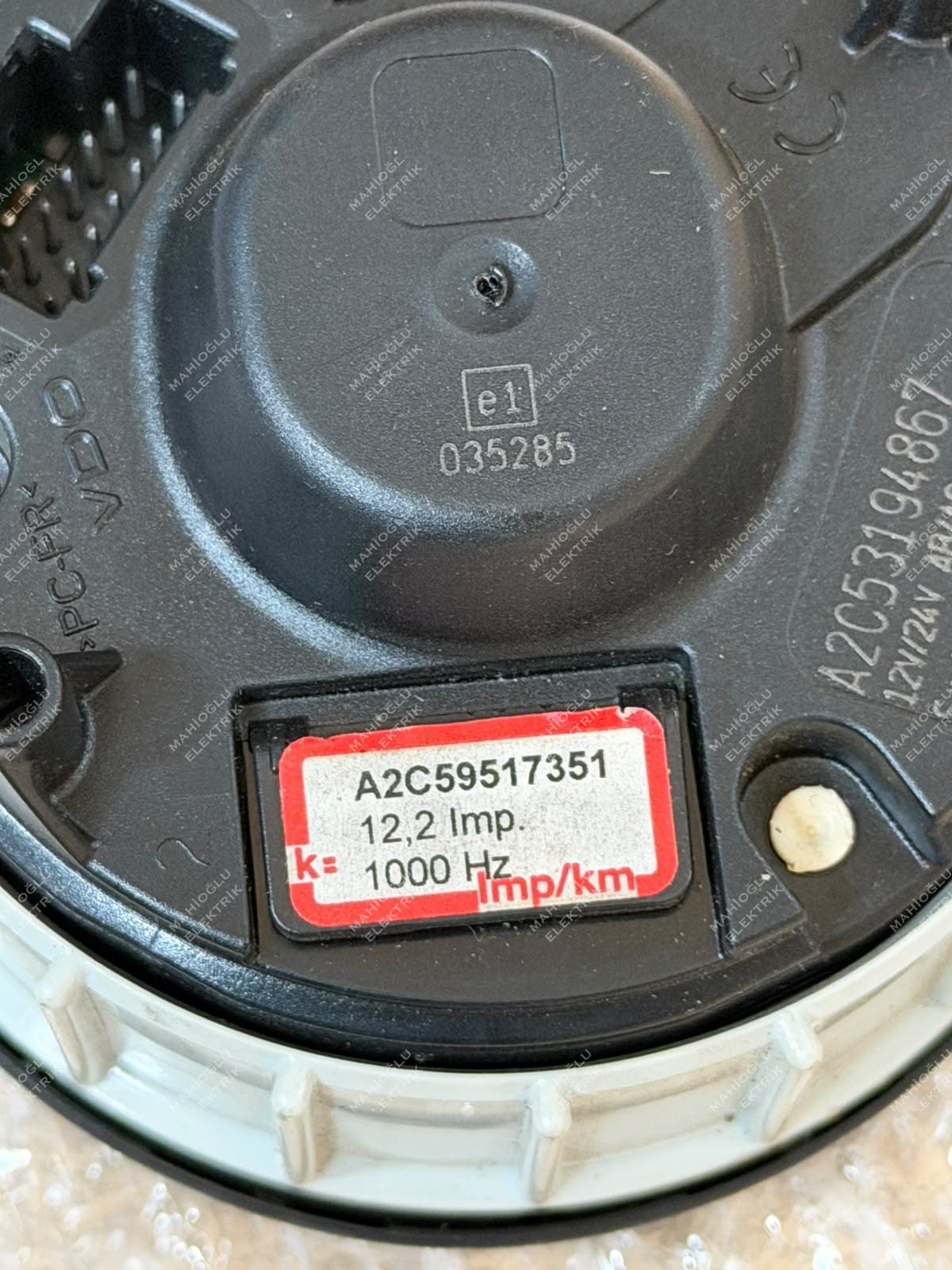 VDO A2C53194867 Programmable Tachometer - Engine RPM - Görsel 3